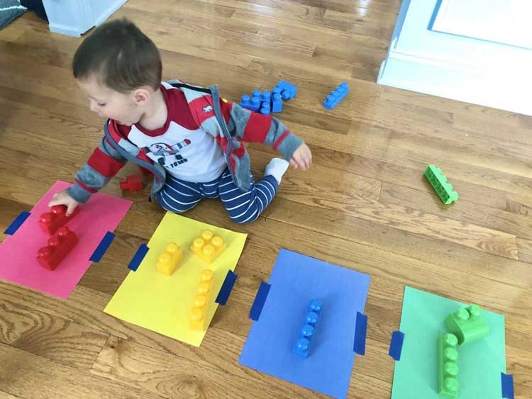 روش‌های موثر آموزش رنگ‌ها به کودکان اوتیسم