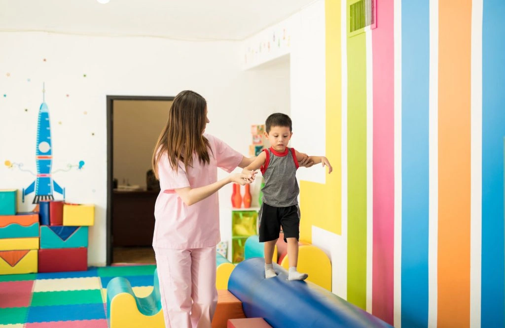 کاردرمانی برای حفظ تعادل کودکان چیست؟