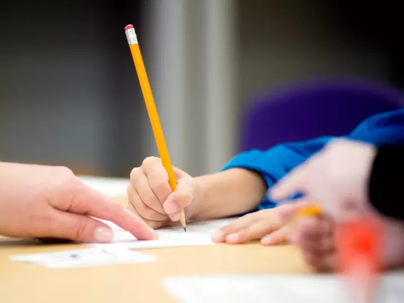 کار درمانی برای مشکلات دست خط چیست؟